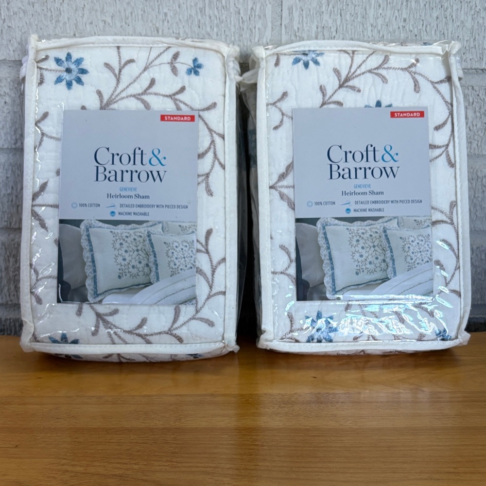 Croft & Barrow Genevieve Heirloom Standard Shams (2) Cotton  Cream Blue Floral